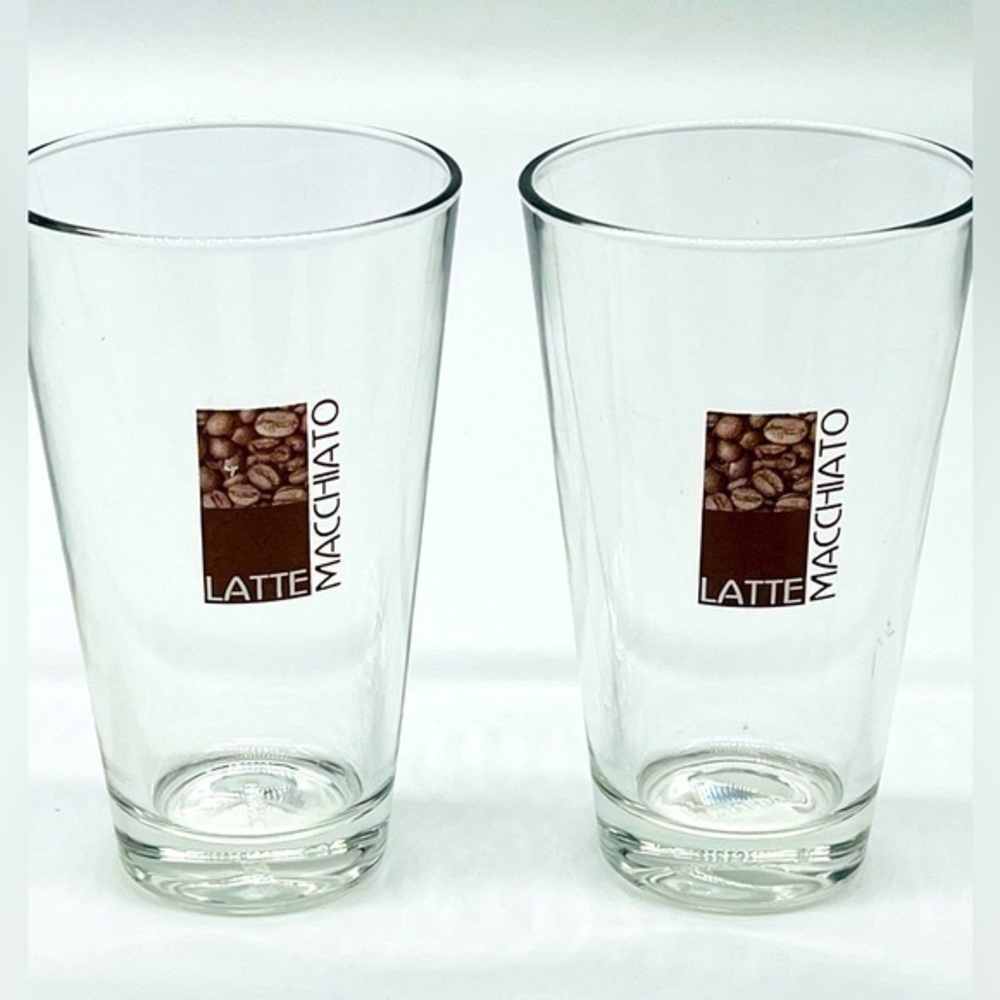 Leonardo Latte glasses made in Germany rare in excellent condition pair on 2